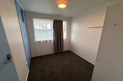 Photo of property in 33 Lincoln Park Avenue, Massey, Auckland, 0614