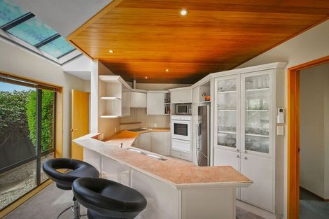 Photo of property in 113 Avonhead Road, Avonhead, Christchurch, 8042
