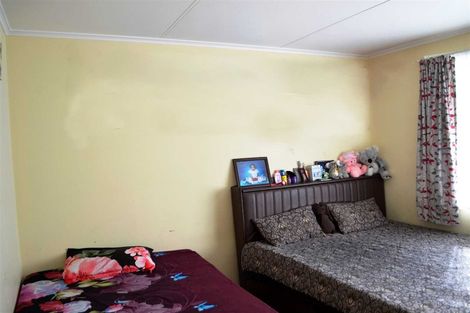 Photo of property in 48a Tironui Road, Takanini, 2112