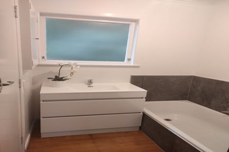 Photo of property in 138 Kitchener Road, Pukekohe, 2120