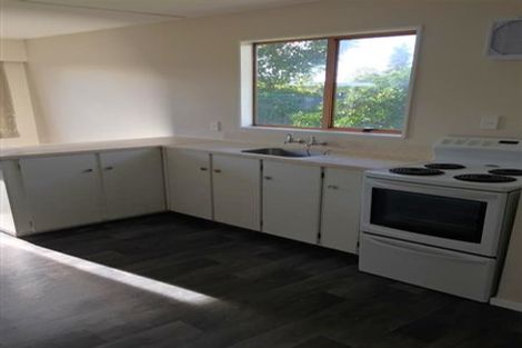 Photo of property in 16 Jeffares Place, Taradale, Napier, 4112