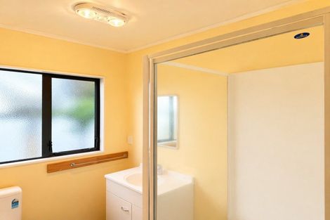 Photo of property in 7 Ross Crescent, Fairfield, Hamilton, 3214