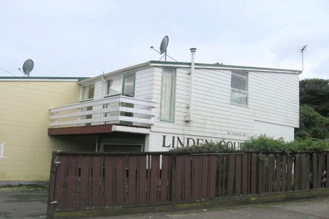 Photo of property in 23f3 Collins Avenue, Tawa, Wellington, 5028