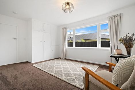 Photo of property in 180 Avonhead Road, Avonhead, Christchurch, 8042