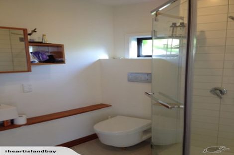 Photo of property in 2 Severn Street, Island Bay, Wellington, 6023