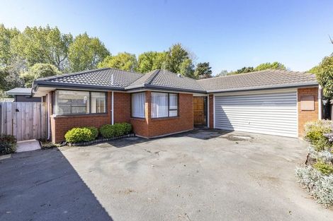 Photo of property in 24 Woodbury Street, Avonhead, Christchurch, 8042