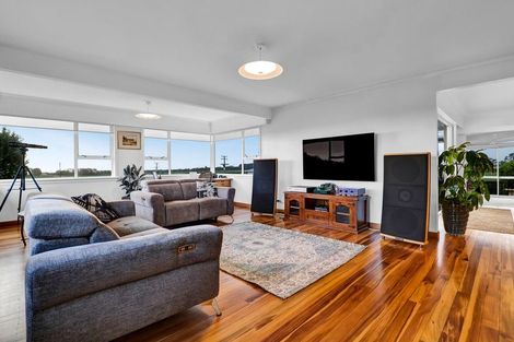 Photo of property in 255 Kaihihi Road, Okato, New Plymouth, 4381