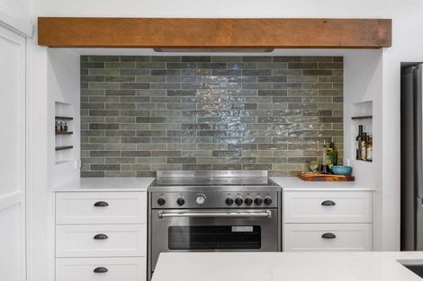 Photo of property in 5 Parkes Avenue, Saint Johns Hill, Whanganui, 4501