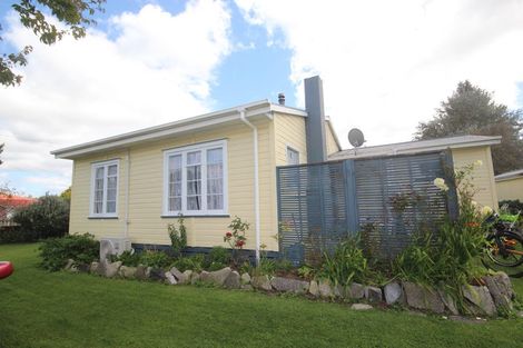 Photo of property in 2 Ettrick Place, Tokoroa, 3420