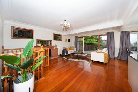 Photo of property in 69 Kohu Road, Titirangi, Auckland, 0604