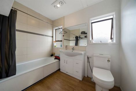 Photo of property in 5/8 Miro Street, New Lynn, Auckland, 0600