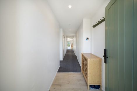 Photo of property in 16 Crop Street, Jacks Point, 9371