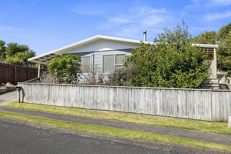 Photo of property in 1 Ross Place, Blagdon, New Plymouth, 4310