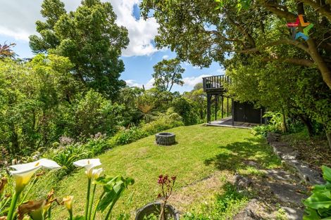 Photo of property in 31 Pekanga Road, Normandale, Lower Hutt, 5010