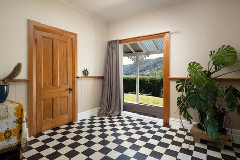 Photo of property in 13e Main Rd Havelock, Havelock, 7100