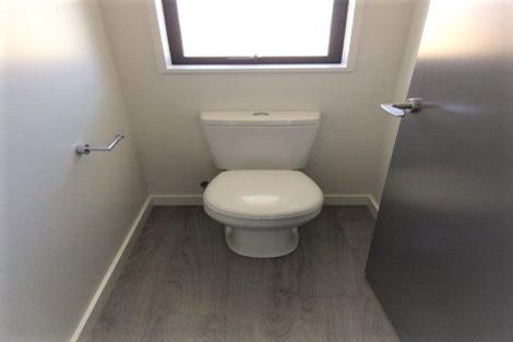 Photo of property in 15 Kirimoko Crescent, Wanaka, 9305