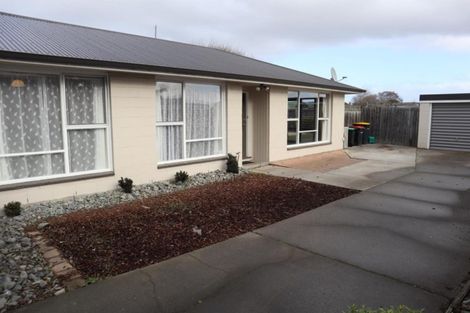 Photo of property in 2/31 Lamorna Road, Parklands, Christchurch, 8083