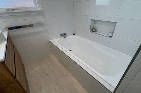 Photo of property in 80 Daniels Road, Redwood, Christchurch, 8051