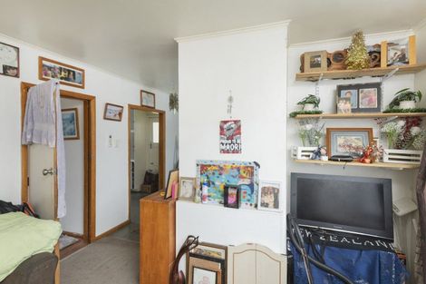 Photo of property in 11 Cambridge Terrace, Kaiti, Gisborne, 4010