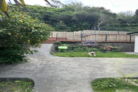 Photo of property in 105 Churchill Drive, Crofton Downs, Wellington, 6035