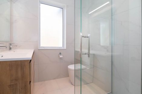 Photo of property in 8 Franheim Crescent, Orewa, 0931