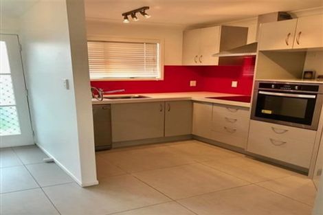 Photo of property in 58 Strid Road, Te Atatu South, Auckland, 0610