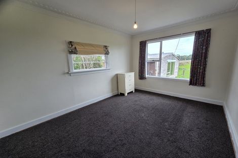 Photo of property in 35 Factory Road, Paretai, Balclutha, 9271