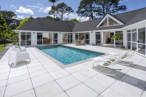 Photo of property in 30 Bernard Magnus Lane, Greenhithe, Auckland, 0632