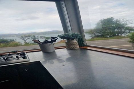 Photo of property in 301 Karaka Bay Road, Karaka Bays, Wellington, 6022