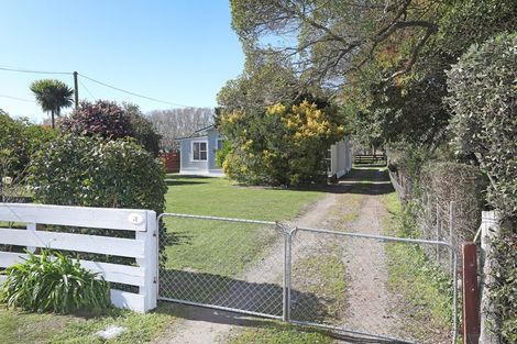 Photo of property in 46 Bridge Street, Bulls, 4818