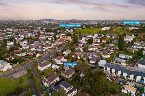 Photo of property in 34 Kelman Road, Kelston, Auckland, 0602