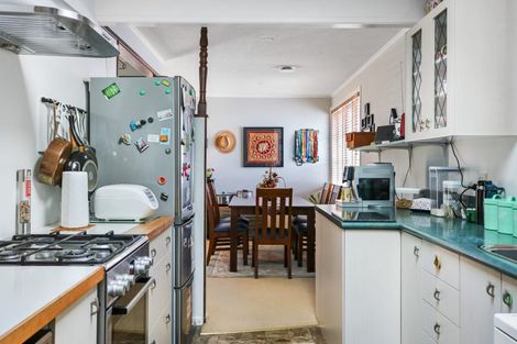 Photo of property in 1 Marewa Street, Te Atatu South, Auckland, 0610