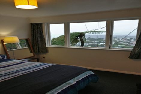 Photo of property in 38 Sugarloaf Road, Brooklyn, Wellington, 6021