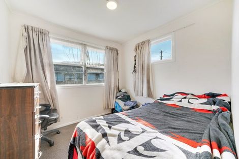 Photo of property in 79 Tidal Road, Mangere, Auckland, 2022