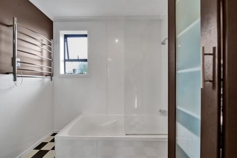 Photo of property in 6 Shakespeare Street, Stratford, 4332