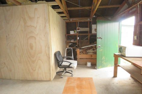 Photo of property in 2 Salisbury Street, Westport, 7825