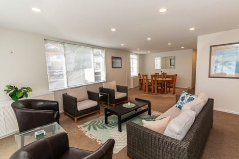 Photo of property in Wharenui Apartments, 274 Oriental Parade, Oriental Bay, Wellington, 6011