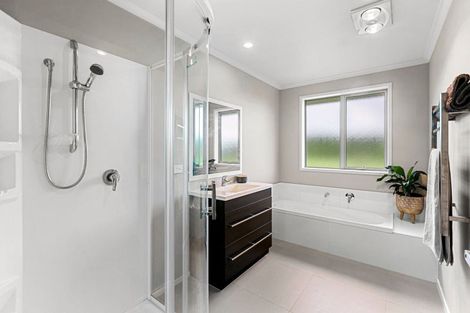 Photo of property in 173 Perth Road, Okato, New Plymouth, 4374