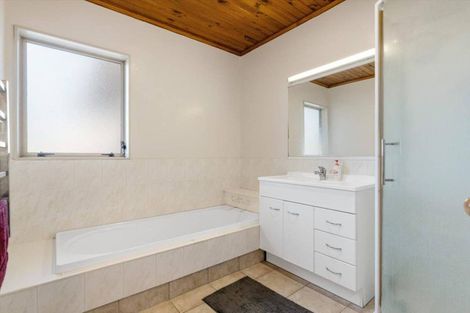Photo of property in 54 Fairview Place, Te Puke, 3119