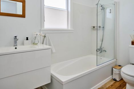 Photo of property in 3 Routley Crescent, Elderslea, Upper Hutt, 5018