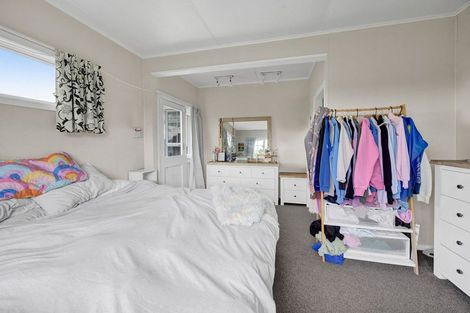 Photo of property in 12 Mccarthy Street, Hawera, 4610