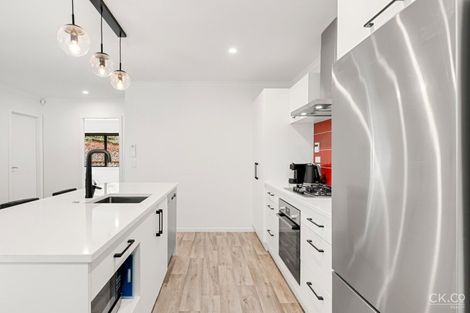 Photo of property in 125 Manuka Street, Stokes Valley, Lower Hutt, 5019