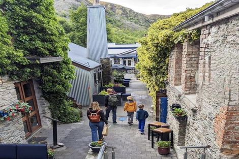 Photo of property in 14 Lot Rc, 63 Manse Road, Arrowtown, 9302