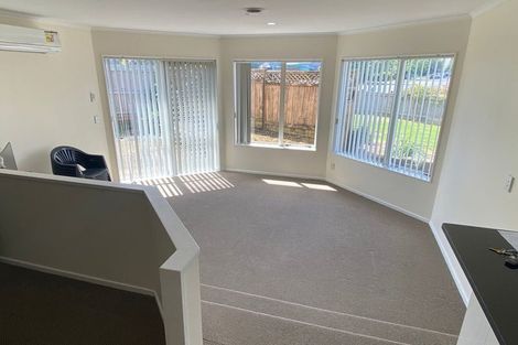 Photo of property in 57 Riverton Drive, Randwick Park, Auckland, 2105