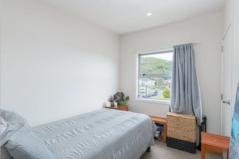 Photo of property in 18a Franklyn Road, Tawa, Wellington, 5028
