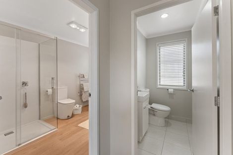 Photo of property in 12 Mcgregor Place, Paraparaumu, 5032
