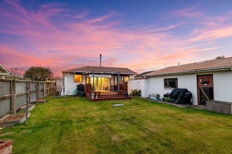 Photo of property in 18 Greenock Street, Redwood, Christchurch, 8051