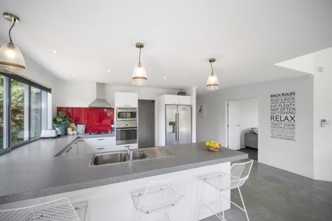 Photo of property in 5 Tohora Crescent, Omaha, 0986