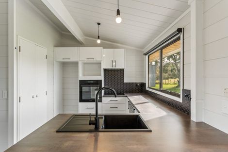 Photo of property in 67 Mosston Road, Castlecliff, Whanganui, 4501