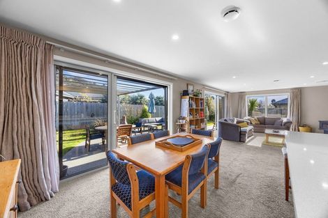Photo of property in 4 Kingfisher Crescent, Albert Town, Wanaka, 9305